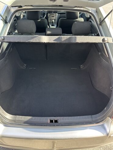 Toyota: Toyota Avensis: 2003 г., 1.8 л, Механика, Бензин, Хэтчбэк — 12