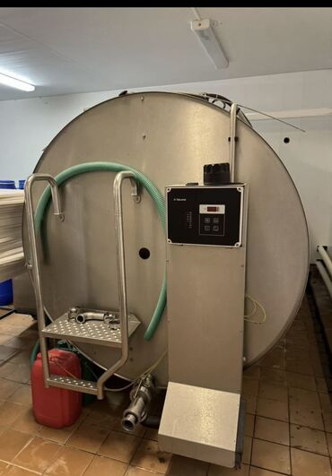 компрессор воздушный бу: Охладитель молока производства Европа объем 5,5тонн в идеальном