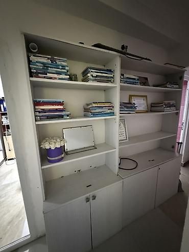 Ağ rəngli modul kitab şkafı - Material: laminat/MDF üslubunda, açıq