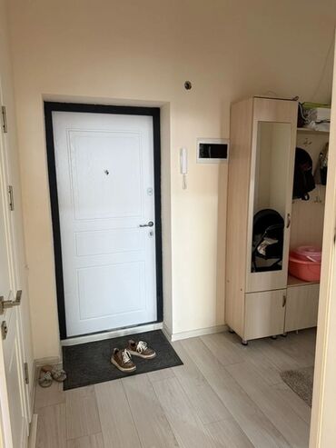 сдается 2 комнатная квартира в джале: 1 комната, 42 м², Элитка, 14 этаж, Косметический ремонт