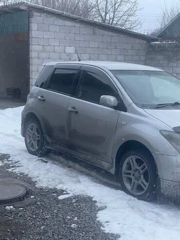 тайота алифард: Toyota ist: 2005 г., 1.5 л, Автомат, Бензин, Хэтчбэк