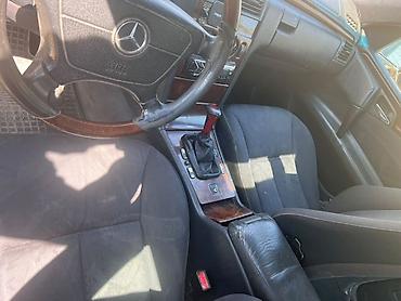 салон от мерса: Mercedes-Benz E-Class: 1995 г., 2.2 л, Механика, Бензин, Седан — 3