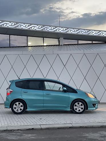 тоталка ош: Honda Fit: 2011 г., 1.5 л, Автомат, Бензин, Хэтчбэк — 6