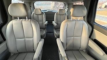 Kia: Kia Carnival: 2017 г., 2.2 л, Автомат, Дизель, Минивэн — 25