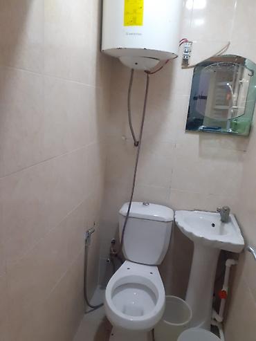 bileceri ev: Bineqedi ray,Biləcəri qes,5mertebeli yataqxana tipli binanın 2ci — 3