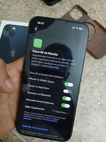 Apple iPhone: IPhone 13, 128 GB, Midnight, Face ID — 12