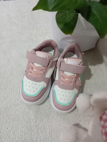 Другие детские вещи: Детские кроссовки (модель для девочек) - Цвет: нежно‑розовый с белой — 9