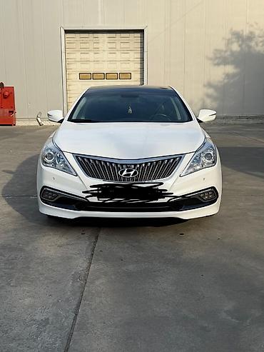 Hyundai Grandeur: 2.2 l | 2016 il Sedan