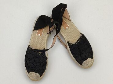 pull and bear bluzki damskie: Sandals for women, 40, condition - Very good