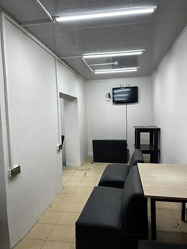 kafe stolari: Açıq hava məkanı – terras/bahçe sahəsi kirayə üçün - Geniş daş — 7