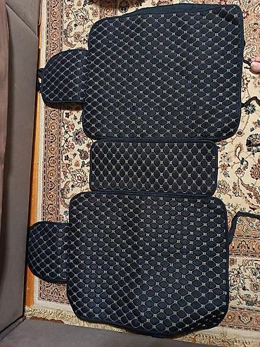 ford transit v347: Avtomobil oturacaq örtükləri dəsti - Rəng: qara, qızılı naxışlı romb — 3