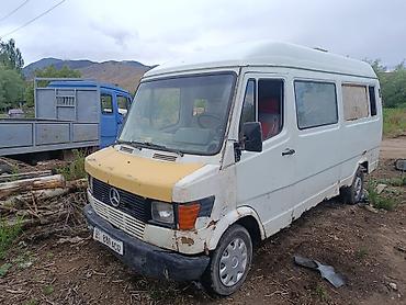авто фрион: Бус сапоко грузовой каробка, мотор 2.9 сатылат мотор полный комплект — 1