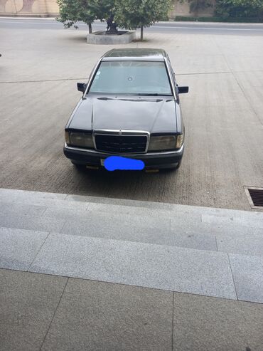 avtomobil nissan mikra: Mercedes-Benz 190: 2 l | 1990 il Hetçbek