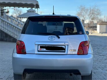 Toyota: Toyota ist: 2003 г., 1.5 л, Автомат, Бензин, Хэтчбэк — 8