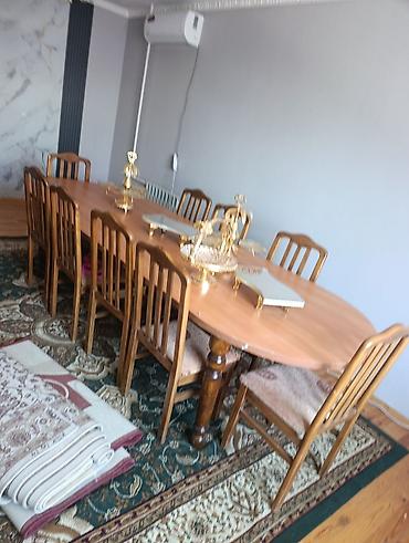 Эмерек: Продается стол с 12 стульями, в хорошем состоянии. цена 18 тыс сом — 1