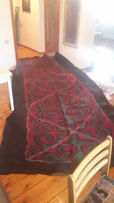 продажа юрты: Шырдак из шерсти новый, качественный, толстый 4.5 метров в длину и 2