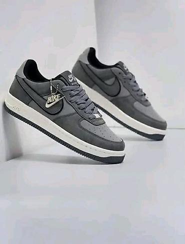 xti torba: Nike patike – niske lifestyle tenisice - Model sa prepoznatljivim — 2