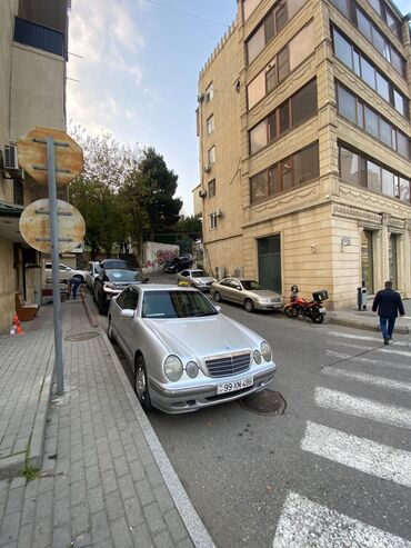 Mağazalar: Yasamal rayonu Dovlet Statistika Komitesinin yani bina prospektin — 10