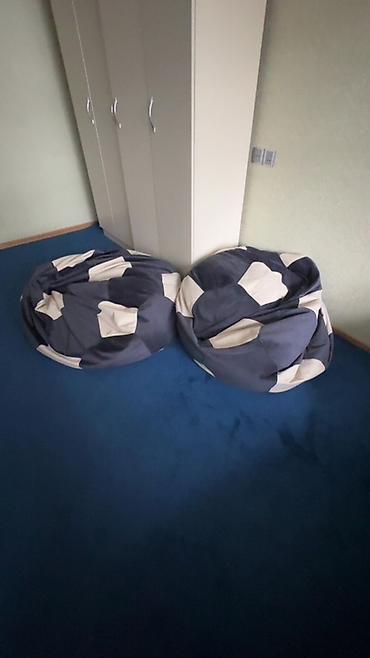 Pufiklər: Məhsul: Futbol topu dizaynlı iki ədəd puf/bean bag oturacaq Təsvir: - — 1