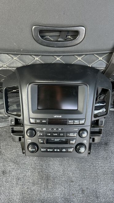 салон аккорд: Штатная магнитола Lexus RX300 2002 год
Американец