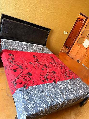 bedroom: İkinəfərlik çarpayı, Komod, İşlənmiş — 1