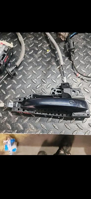 kamere za traktor: AUDI Q7 4M 3 KVAKA VRATA 4M0837886A | Audi q7 q5 q3 q2 A1 A3 A4 A5 — 2