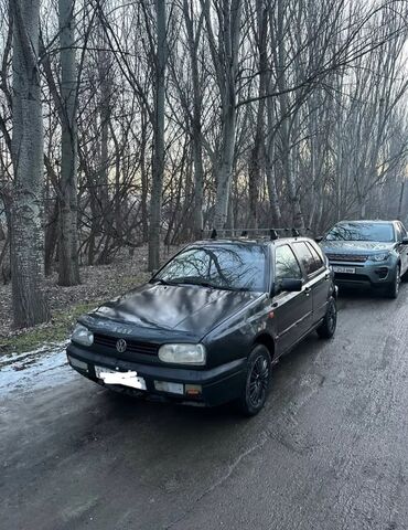 салон на 124 мерс: Volkswagen Golf: 1993 г., 1.6 л, Механика, Бензин, Хэтчбэк