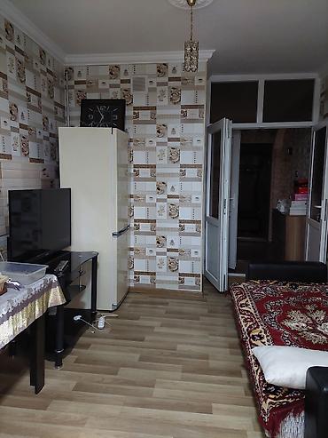 bineqedide kiraye evler ucuz: Sabir 1. 5-ci mərtəbə 2 otaq ev satılır 93000 — 2