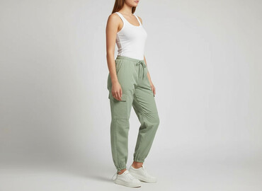 spodnie z c a: Sinsay, Material trousers for women, size M
