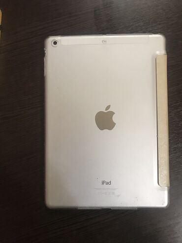 ipad air 4 price in kyrgyzstan: Продам iPad Air 1 на 32 гб. Все родное все рабочее. Наклеино