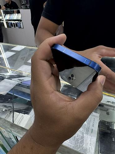 iphone 13mini: IPhone 12 mini, Б/у, 128 ГБ, Синий, Зарядное устройство, Защитное стекло, Чехол, В рассрочку, 70 % — 4