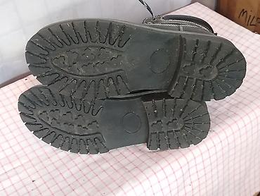 plesne patike: Crne duboke čizme / kanađanke br. 40 (gazište 25.5 cm) - Odlične! Na — 5