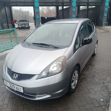 honda civic кузов: Honda Fit: 2008 г., 1.5 л, Механика, Бензин, Хэтчбэк