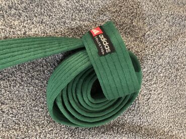 Nərdlər: Taekvondo kəmərləri dəsti - Brendlər: Adidas (yaşıl kəmər, “Adidas