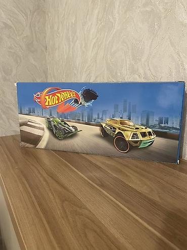 Oyuncaqlar: Yeni Hot Wheel dəmir maşınları 1 qutu 20 ədəd. Qiymət 35 azn Ünvan — 2