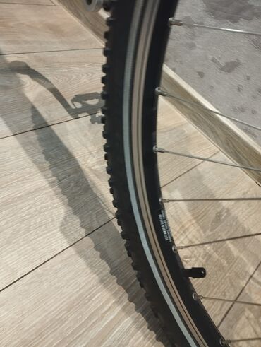 Şəhər velosipedləri: Yeni Şəhər velosipedi 28", sürətlərin sayı: 9, Ünvandan götürmə — 21