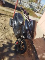 резина на внедорожник: Продаю макси скутер 150 куб