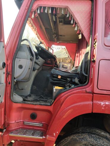 Грузовики: Грузовик, Howo, Стандарт, 4 т — 3