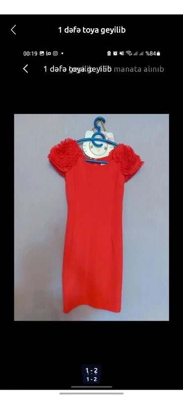 Ziyafət donları: Bu zərif qadın kokteyl donu parlaq qırmızı rəngdə və axıcı parça ilə — 3