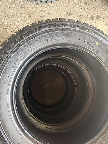 60: Зимние шины Bridgestone Blizzak - Размер: 215/60 R16 - Индекс — 5