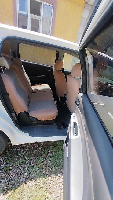 тайота из: Toyota WISH: 2004 г., 1.8 л, Автомат, Бензин, Минивэн — 3