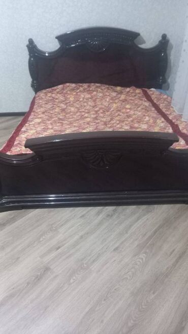 qazon tumu: İkinəfərlik çarpayı, 2 tumba, Malayziya, İşlənmiş