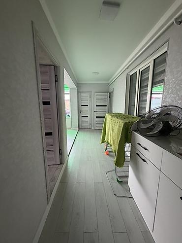 Коммерциялык мүлк: Продаётся земельный участок с постройками и внутренним двором. 1линия — 7