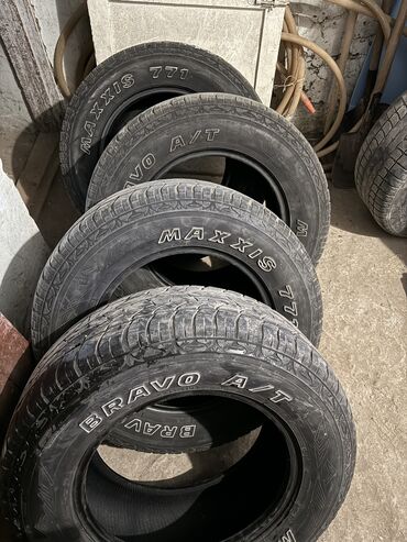 Шины: Шины 265 / 65 / R 17, Лето, Б/у, Комплект, Внедорожные (АТ/МТ), Maxxis