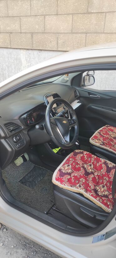 Chevrolet: Chevrolet Spark: 2018 г., 0.1 л, Вариатор, Бензин, Хэтчбэк — 6