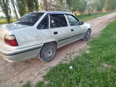 Daewoo: Daewoo Nexia: 2006 г., 1.6 л, Механика, Бензин, Седан