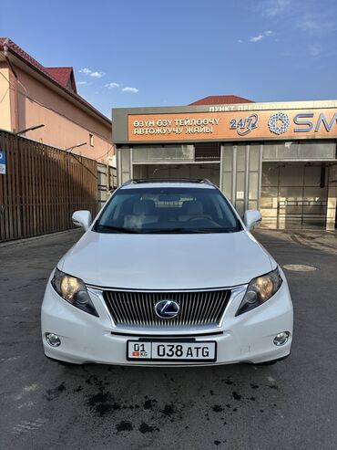 лексуз харер: Lexus RX 450h, белый кроссовер премиум-класса с гибридной установкой