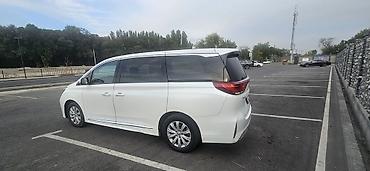 GAC: GAC Trumpchi GM8 320T (белый минивэн) - Кузов: 5‑дверный минивэн — 5