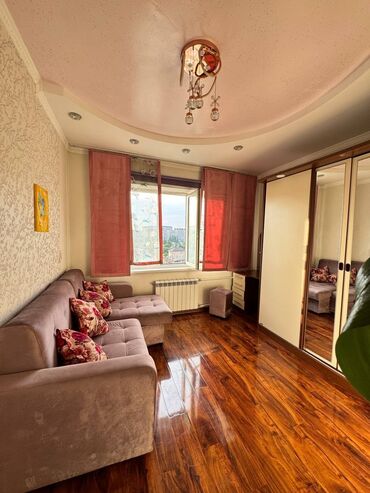купить комнату у соседей: 20 м², С мебелью