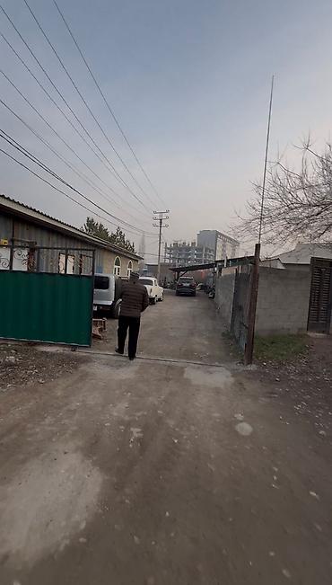 Продажа коттеджей и домов: 🏡 *Срочно продаётся дом !* 📍 Район: Арча Бешик (первая линия) 📐 — 7